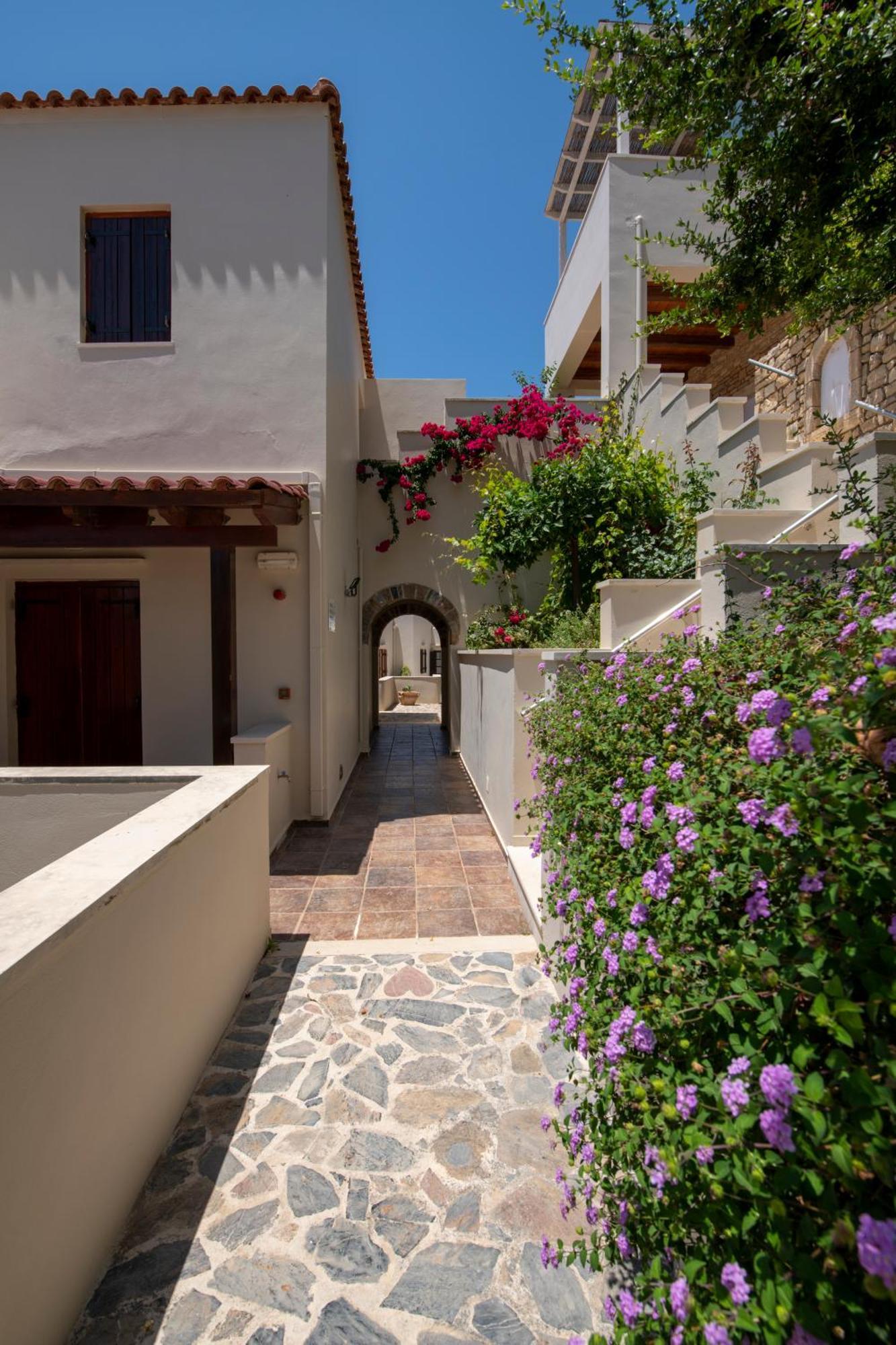 מירטיוס Stefanos Village Hotel מראה חיצוני תמונה